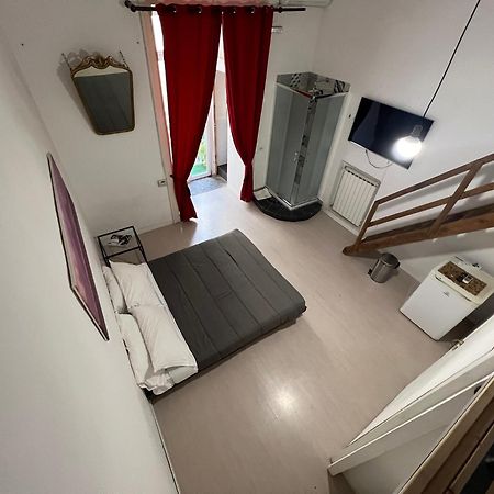 Carafa'S Central Apartment By Hhn Naples Luaran gambar