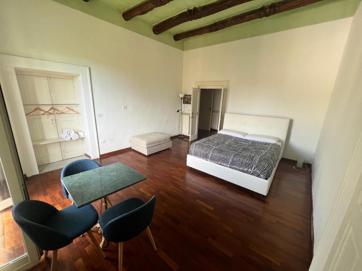Carafa'S Central Apartment By Hhn Naples Luaran gambar