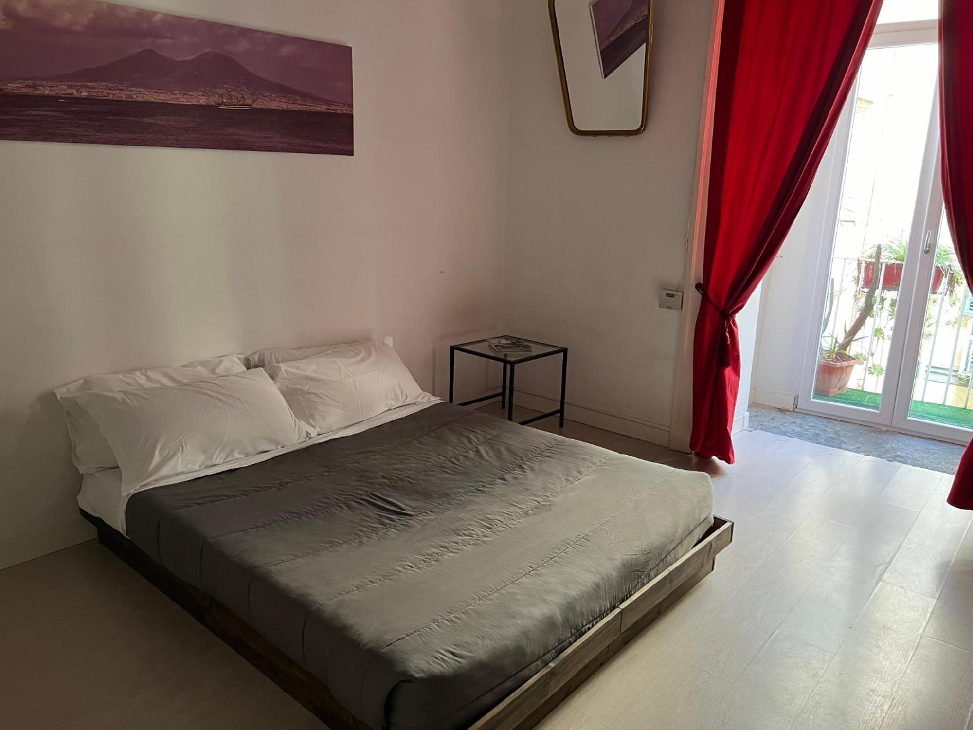 Carafa'S Central Apartment By Hhn Naples Luaran gambar