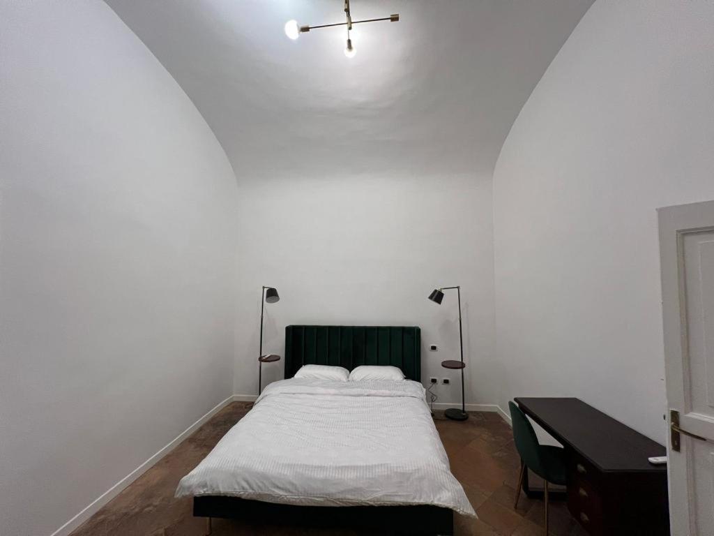 Carafa'S Central Apartment By Hhn Naples Luaran gambar