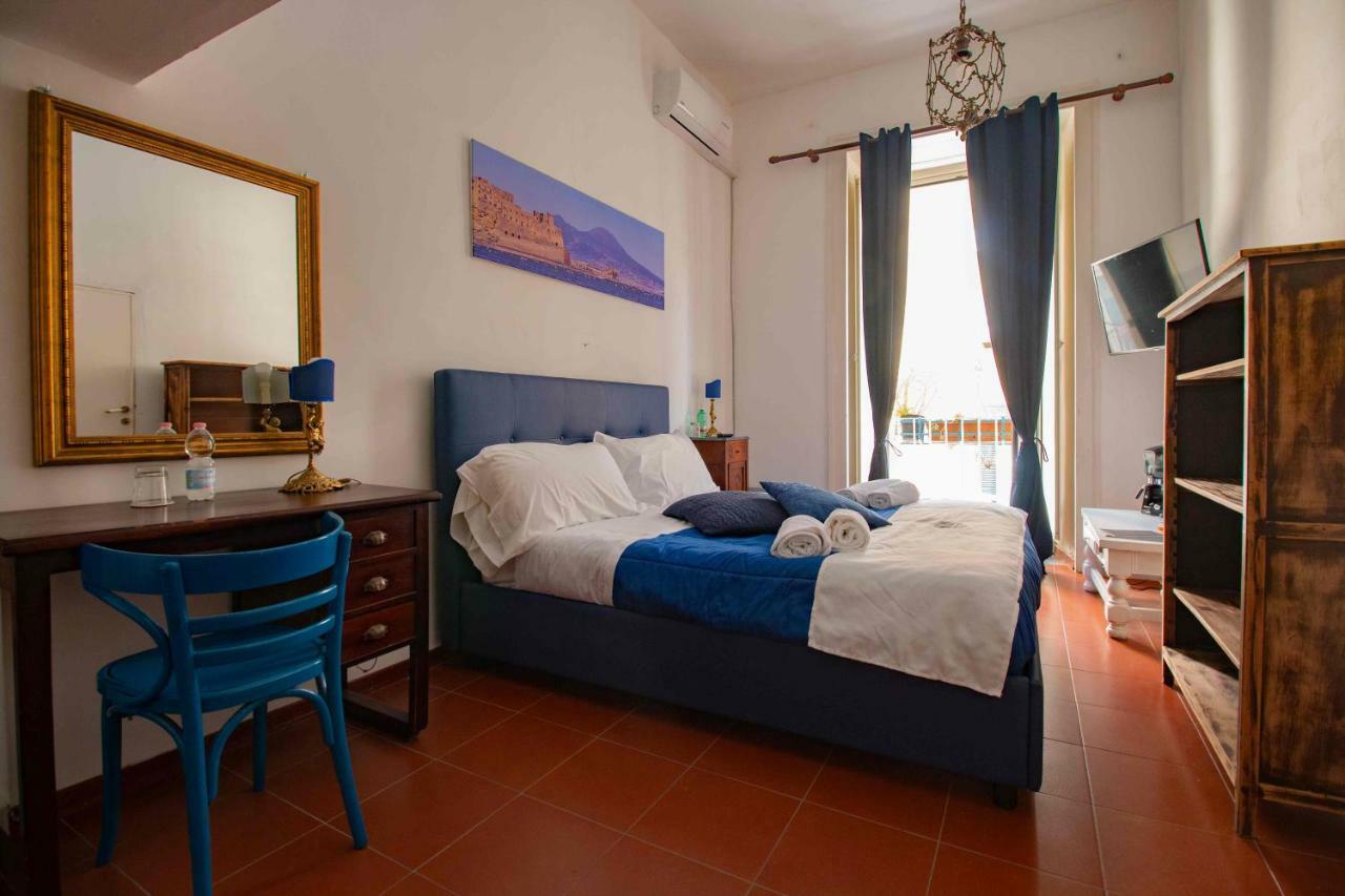 Carafa'S Central Apartment By Hhn Naples Luaran gambar